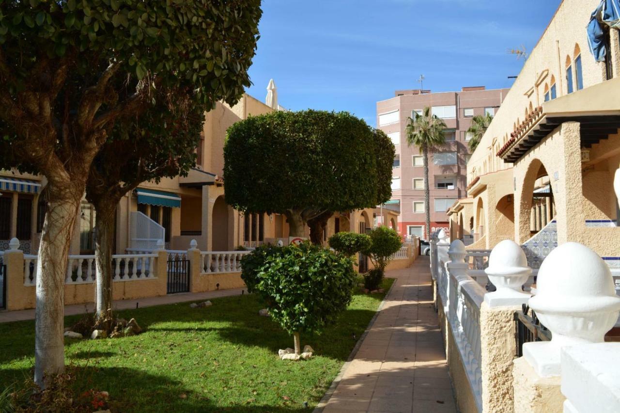 Casa Torrevieja La Mata Villa Eksteriør bilde